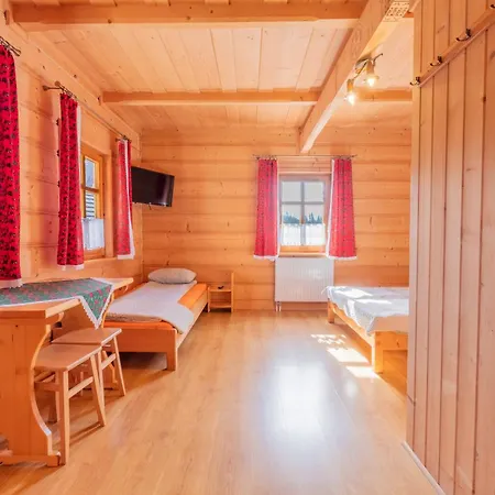 Nyaraló Goralski Na Pastwisku *